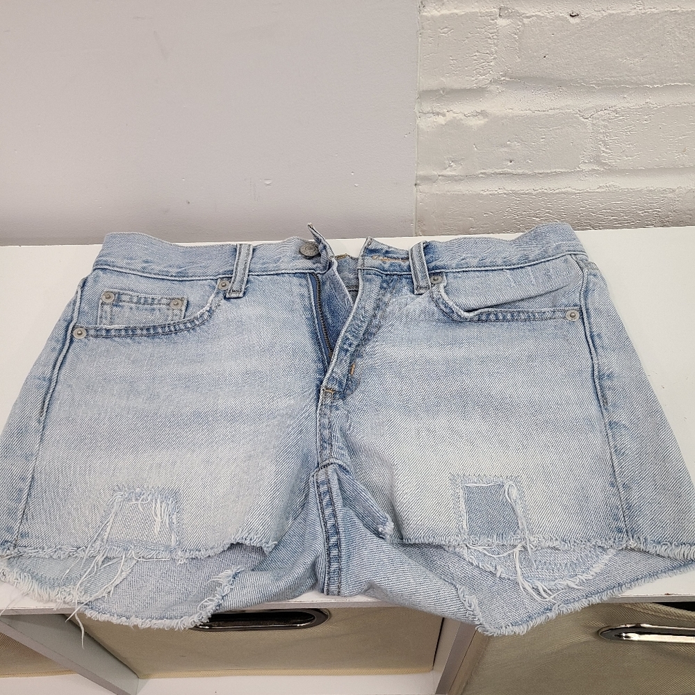 GAP shorts